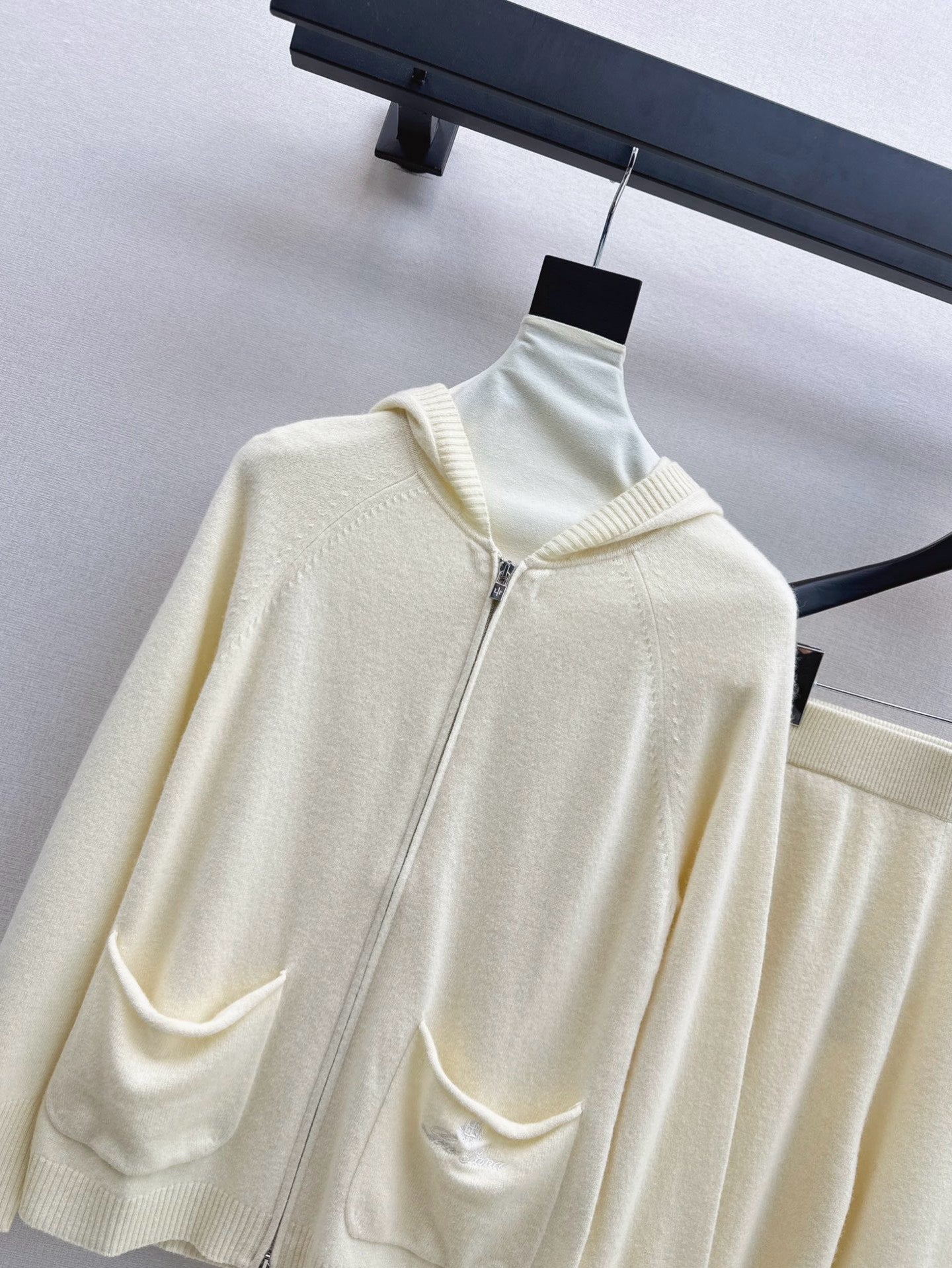 Loro 25fw cashmere suit