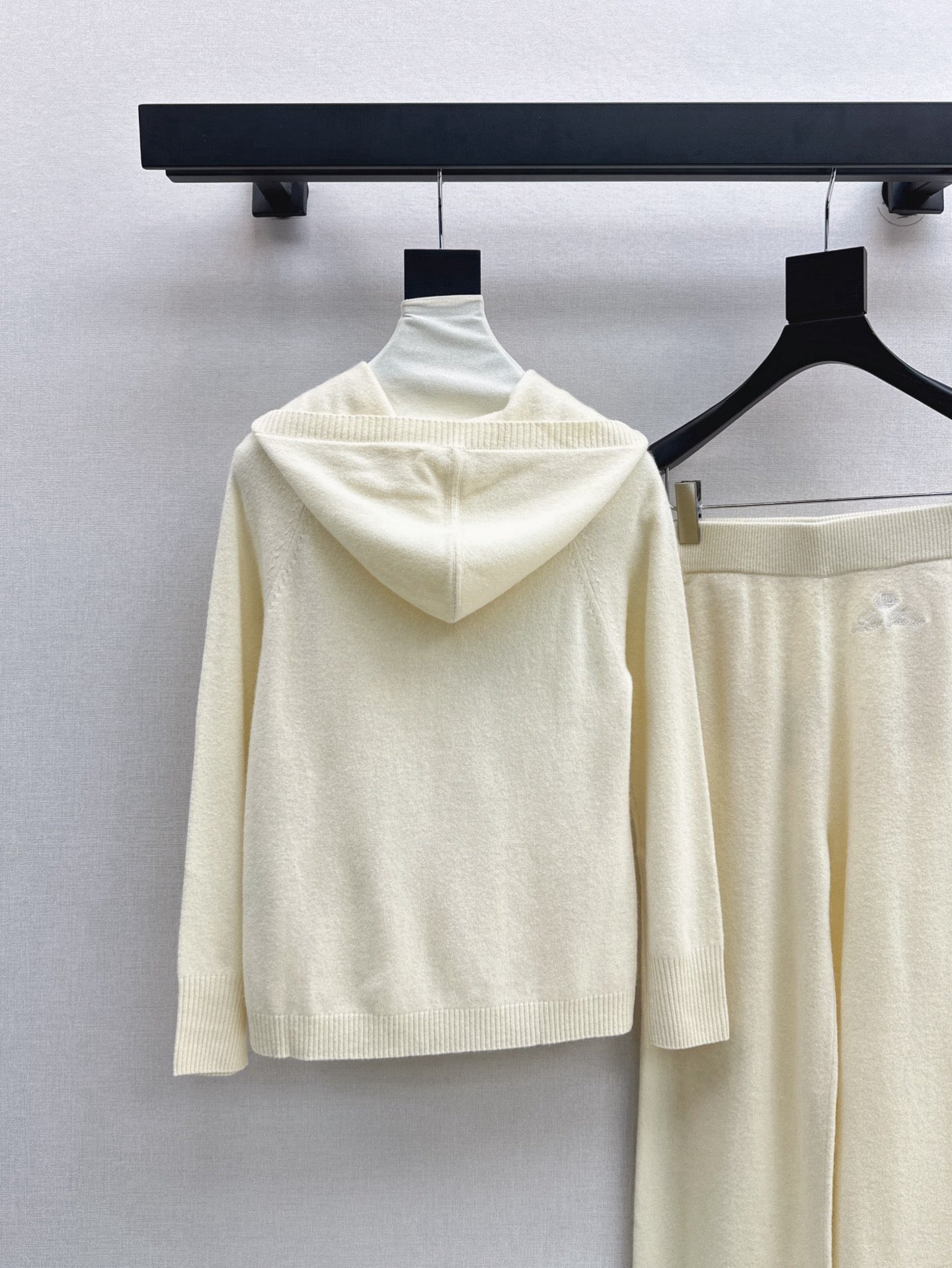 Loro 25fw cashmere suit
