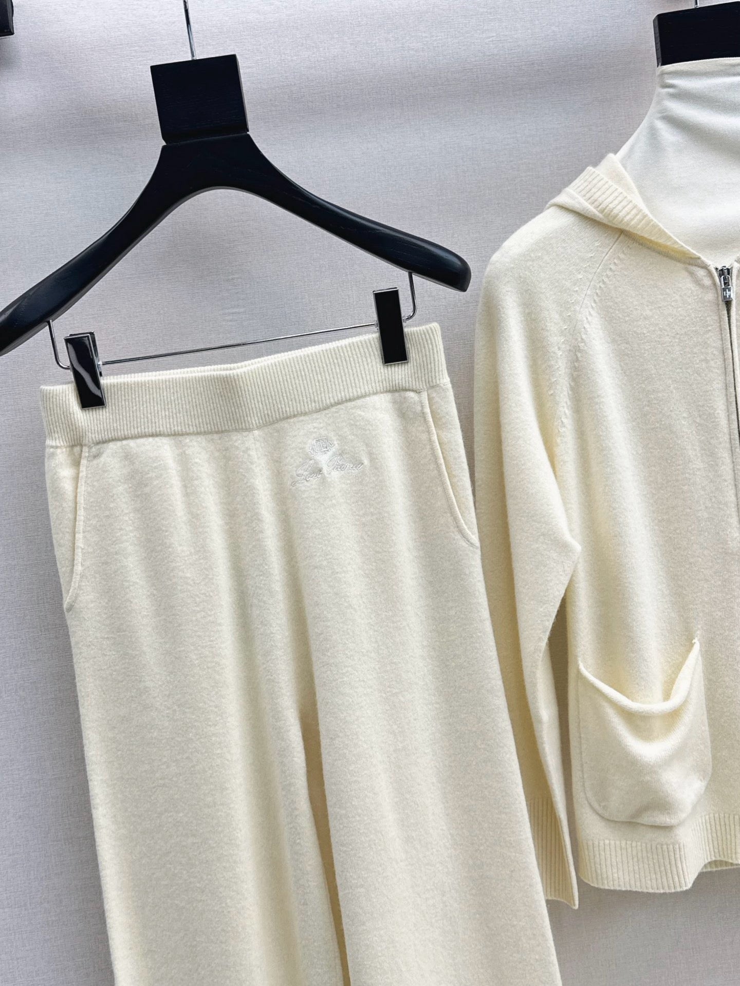 Loro 25fw cashmere suit