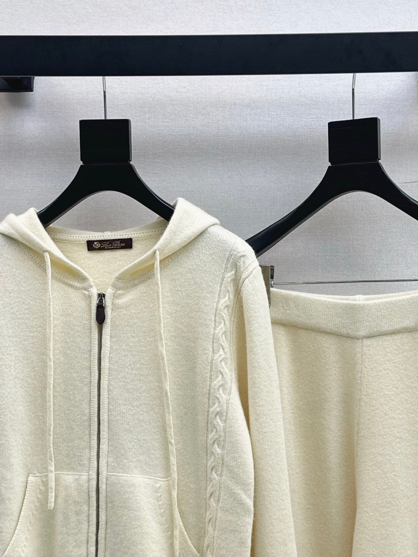 Loro 25fw cashmere suit