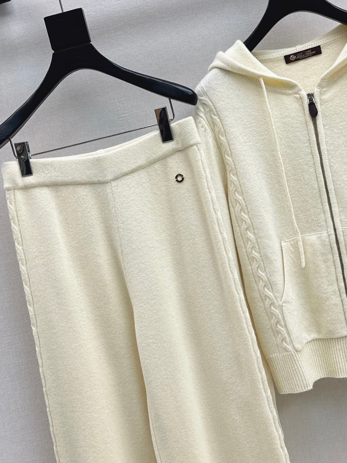 Loro 25fw cashmere suit