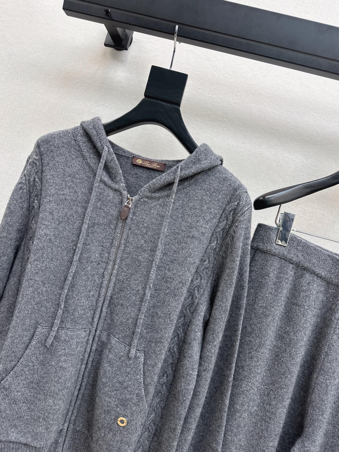Loro 25fw cashmere suit