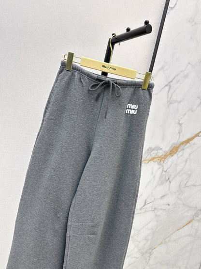 Miu 25fw sweatpants