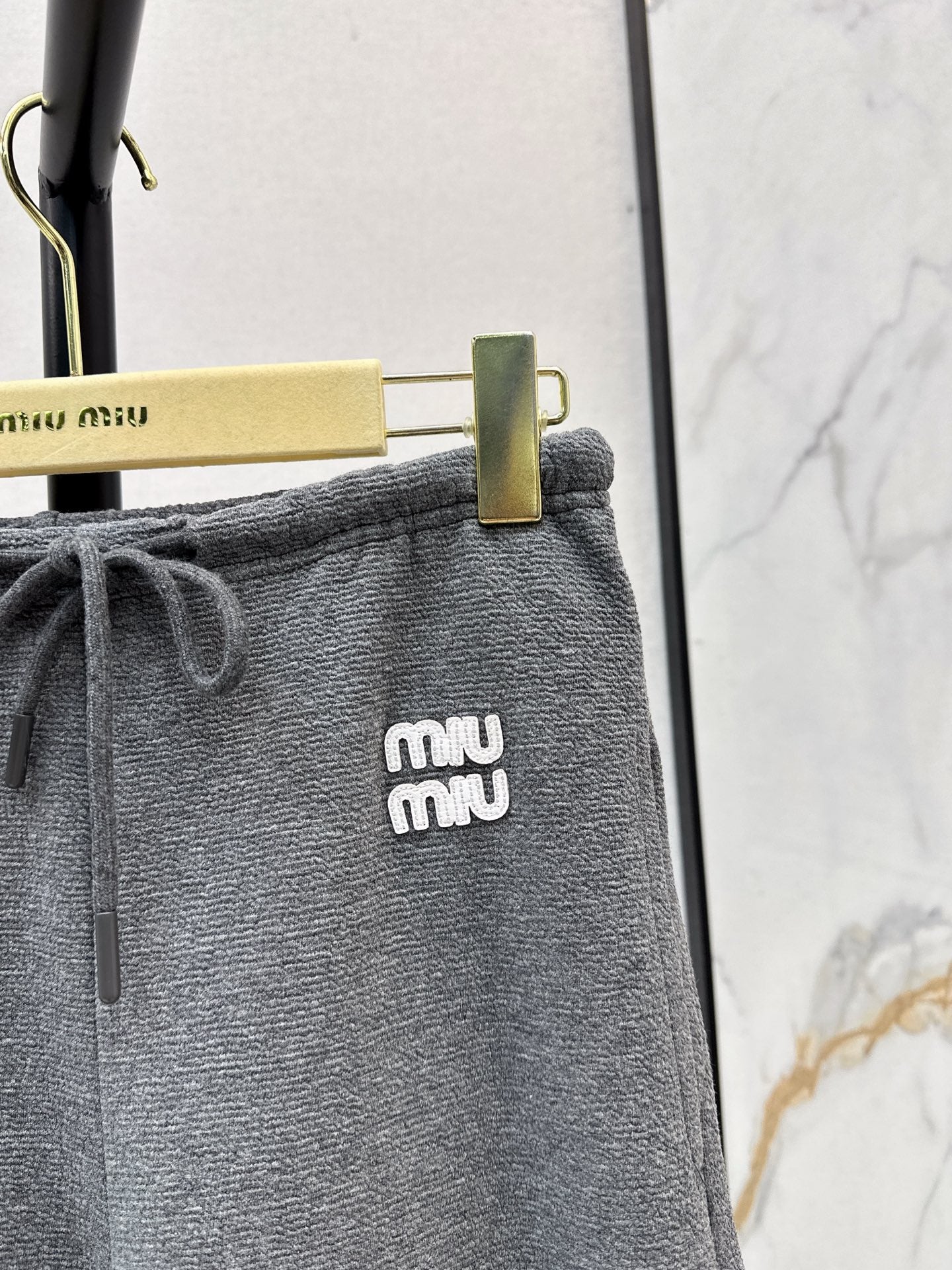 Miu 25fw sweatpants