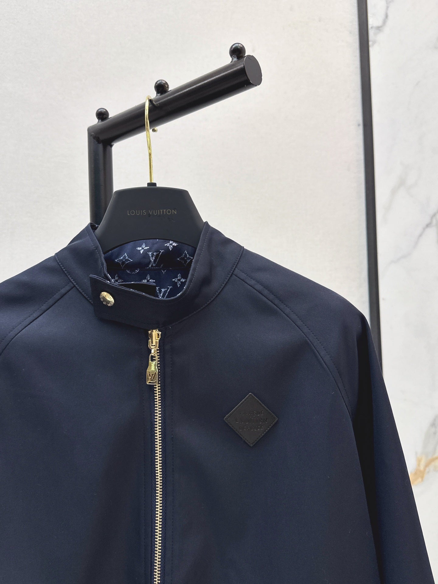Loui 25fw reversible jacket