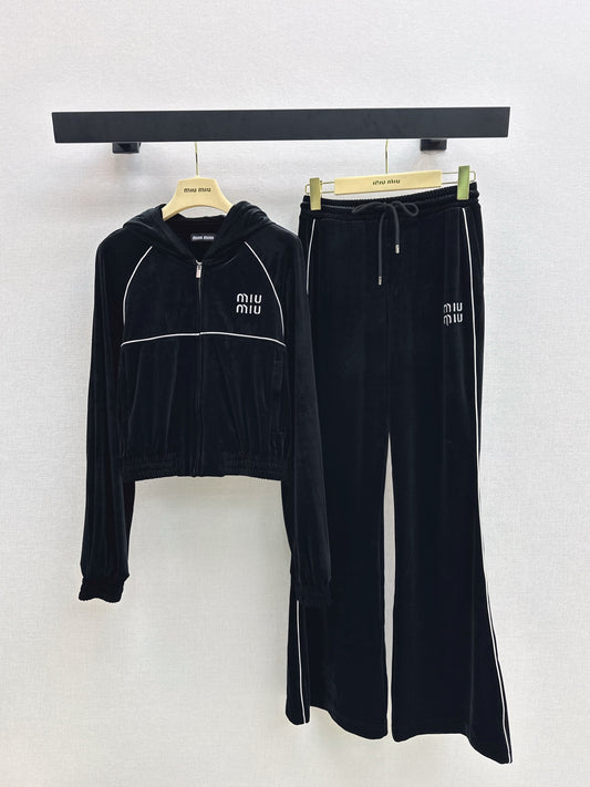 Miu 25fw velvet suit