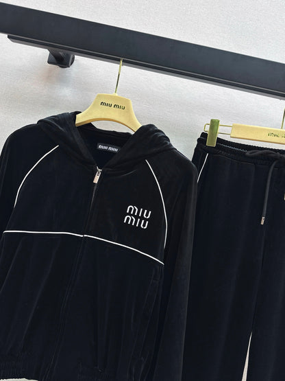 Miu 25fw velvet suit