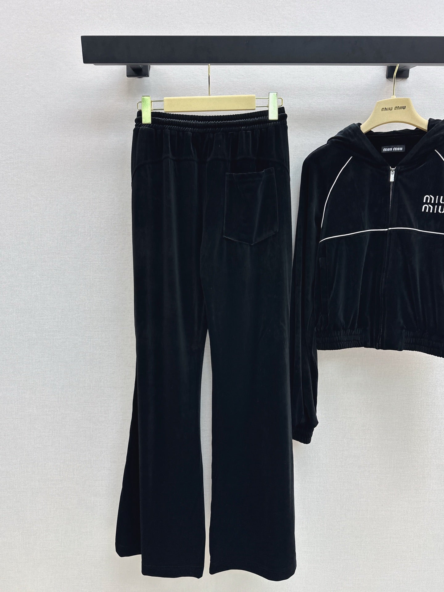 Miu 25fw velvet suit