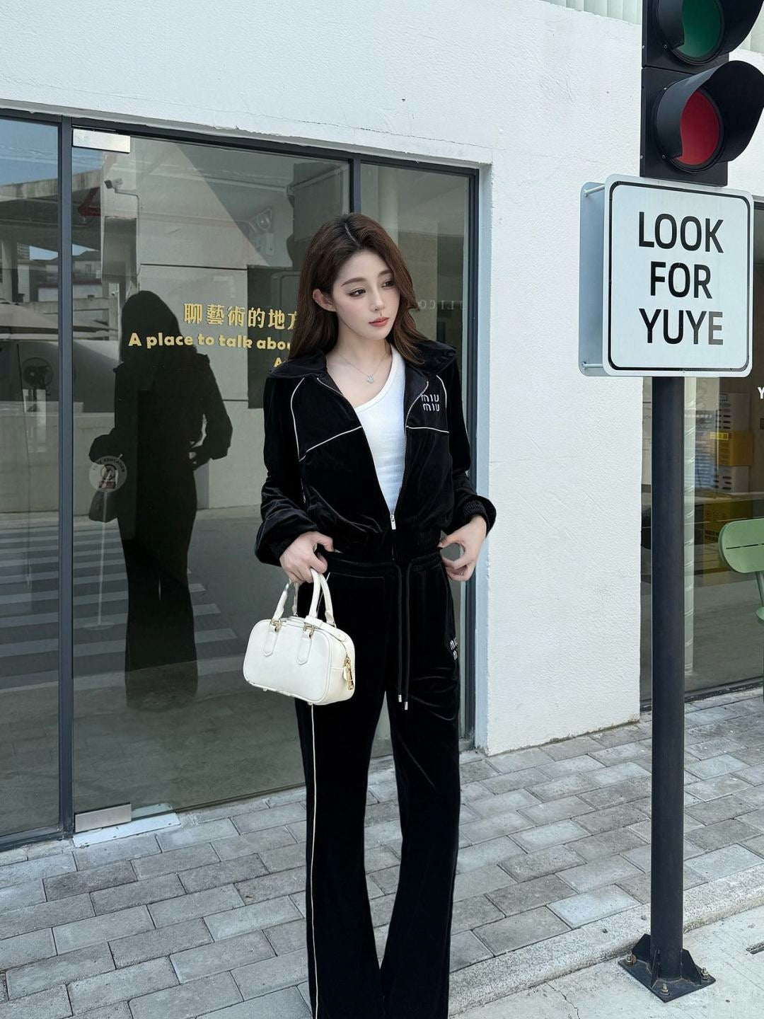 Miu 25fw velvet suit
