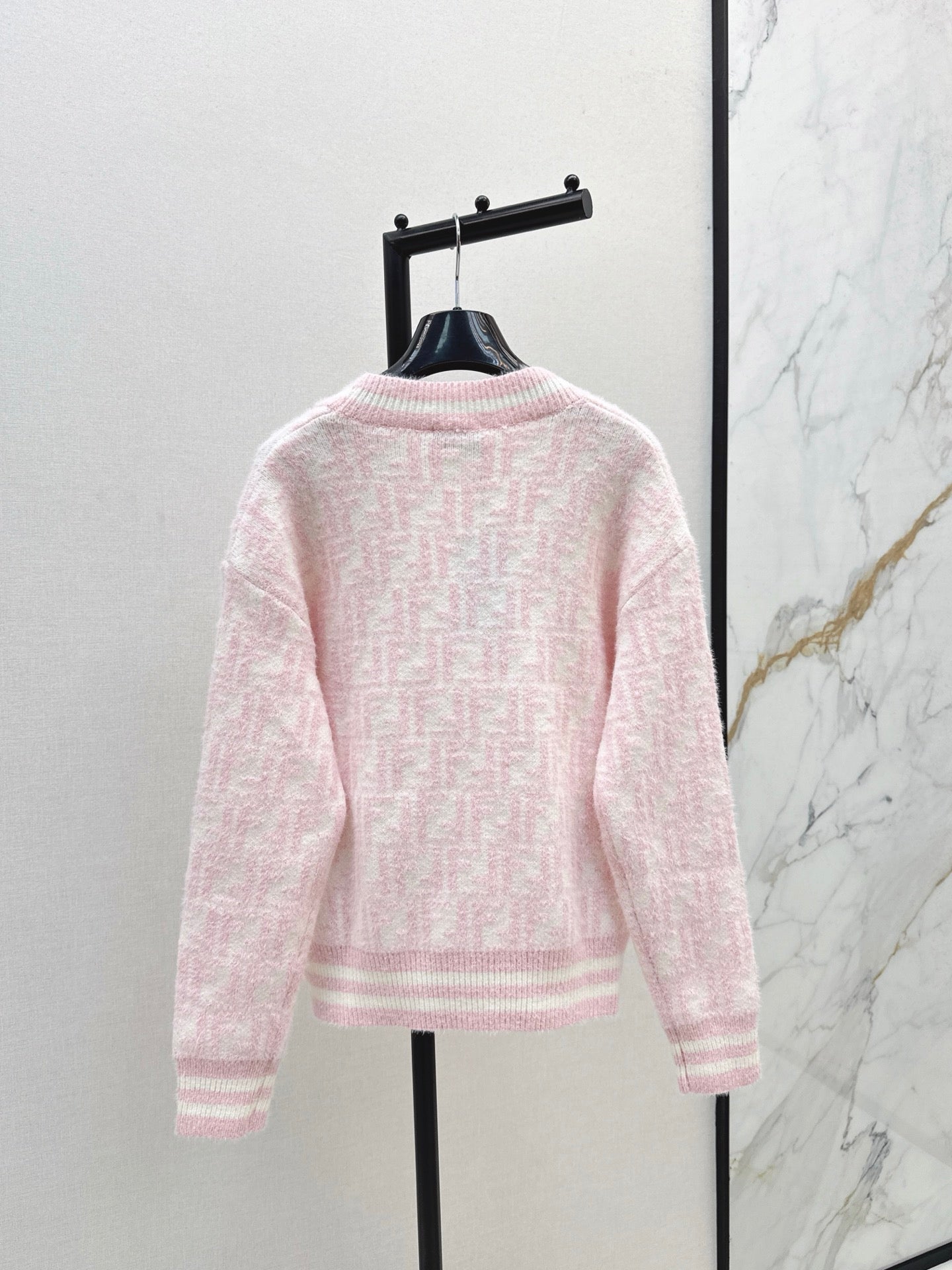 Fen 25fw cardigan