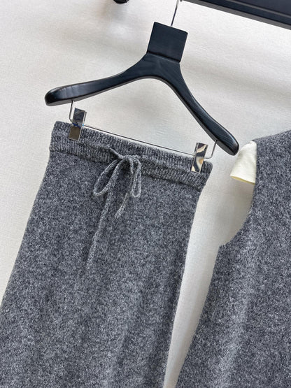 Loro 25fw sweater skirt set