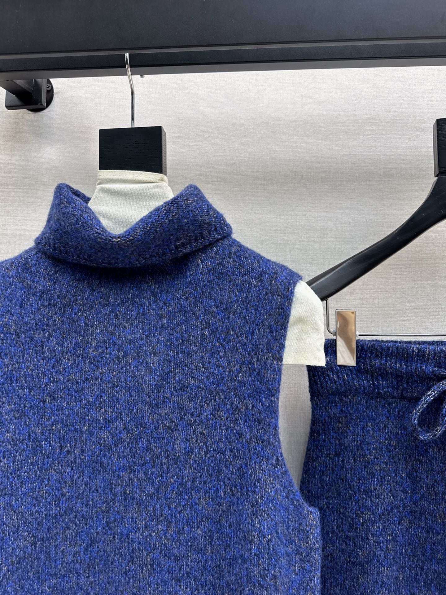 Loro 25fw sweater skirt set