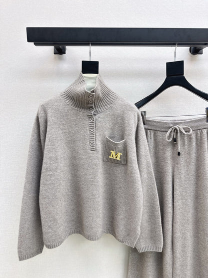 Max 25fw knitted suit