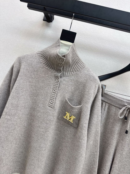 Max 25fw knitted suit