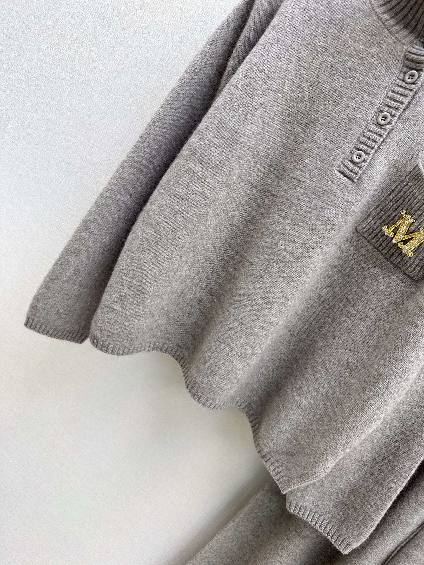 Max 25fw knitted suit