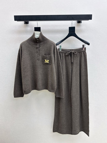 Max 25fw knitted suit