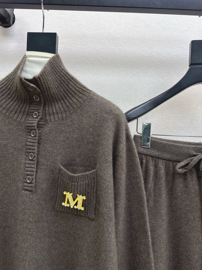 Max 25fw knitted suit