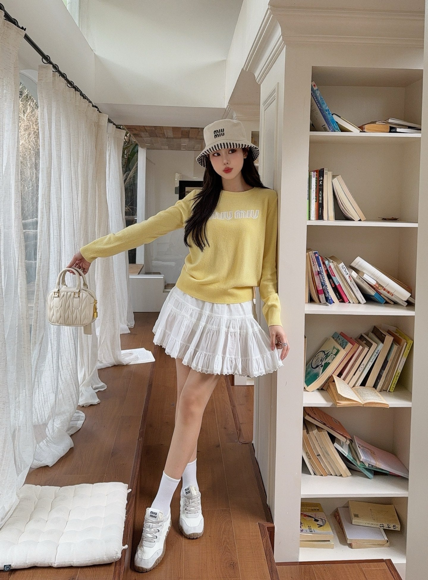 Miu 25fw sweater