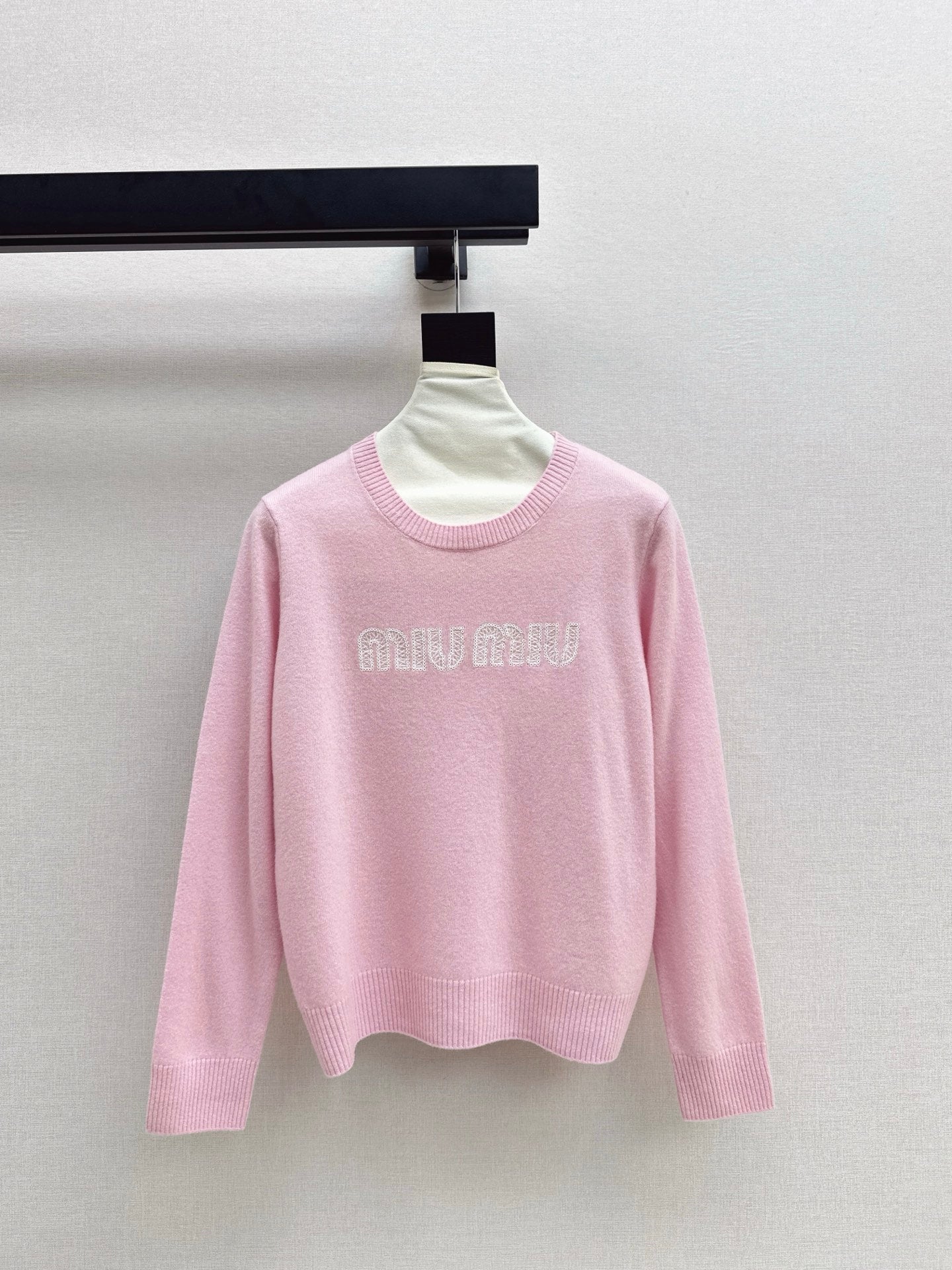 Miu 25fw sweater