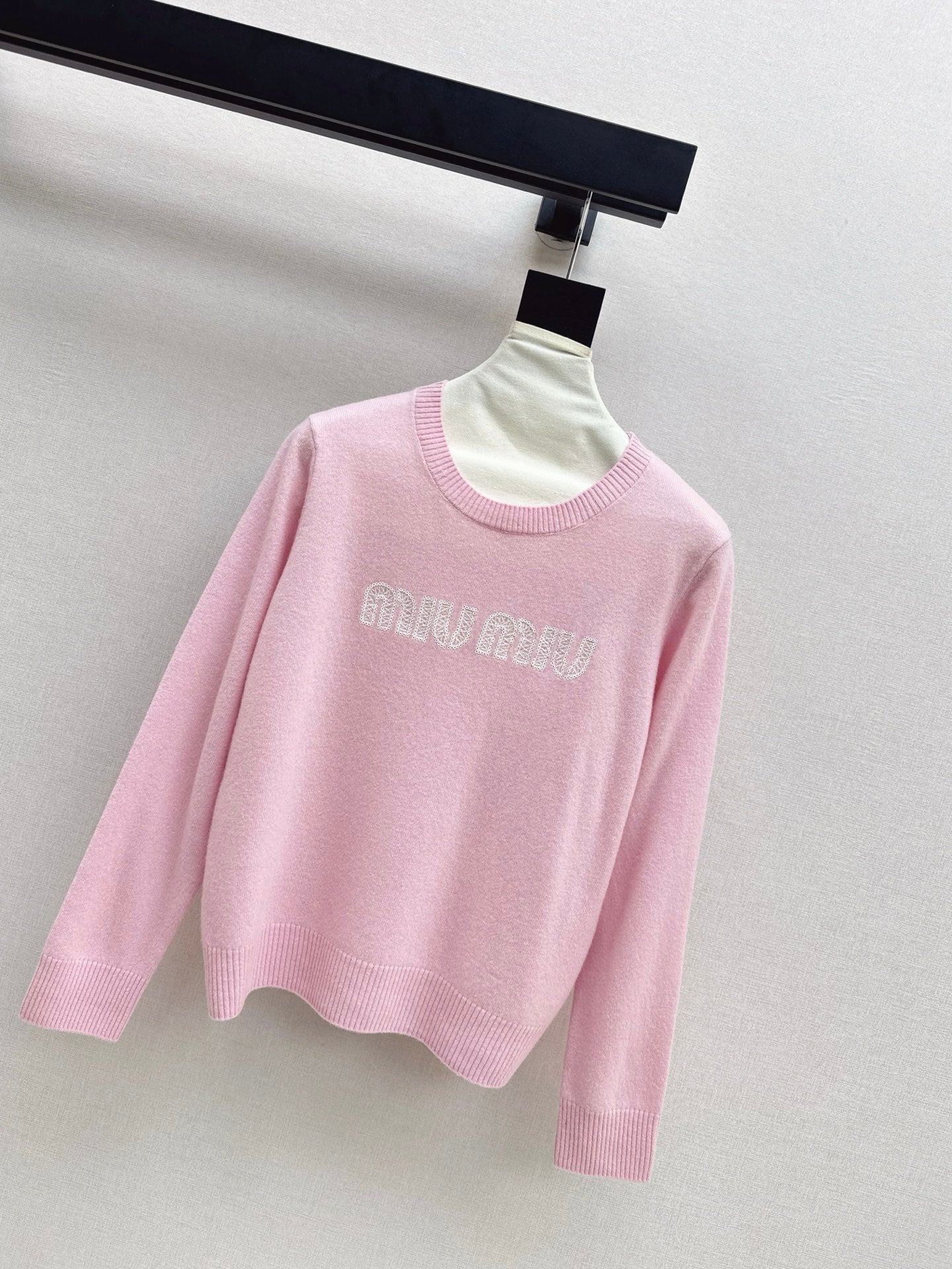 Miu 25fw sweater