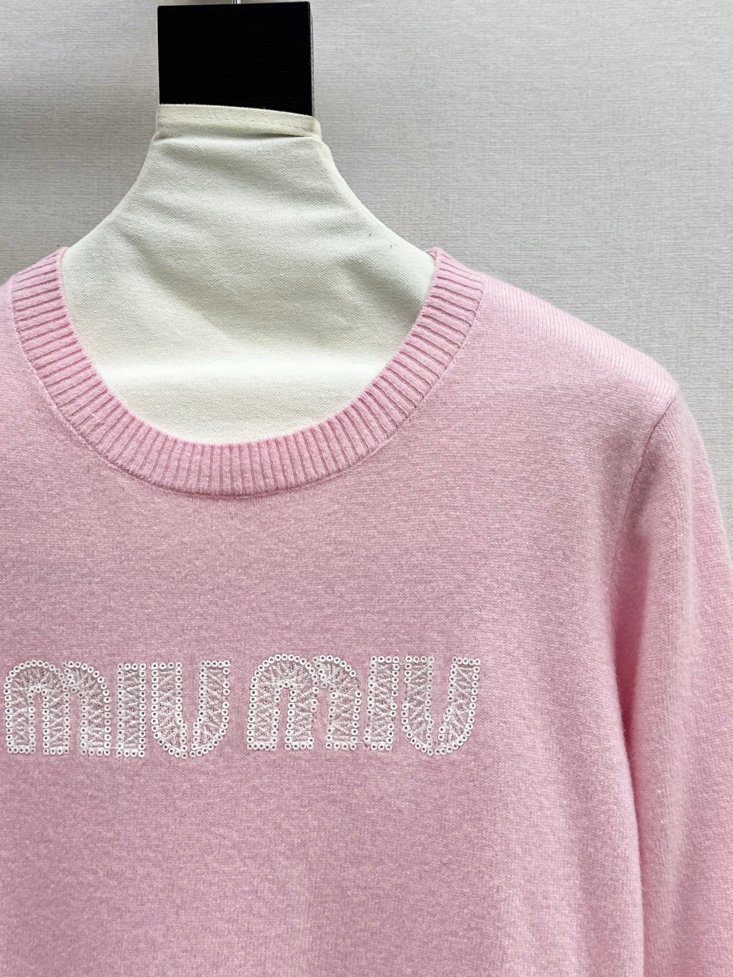 Miu 25fw sweater