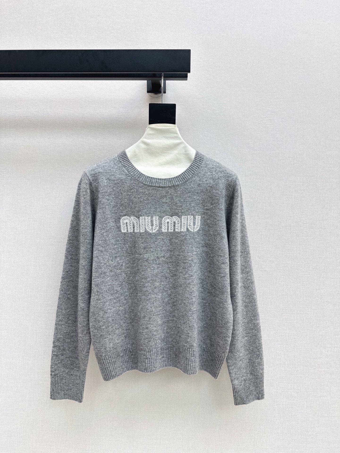 Miu 25fw wool sweater