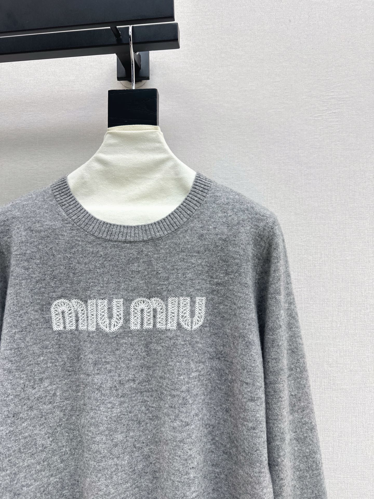 Miu 25fw wool sweater