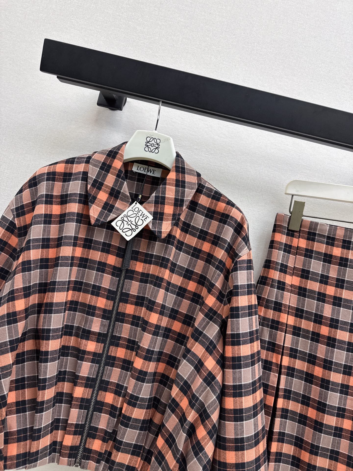 Loe 25fw plaid jacket
