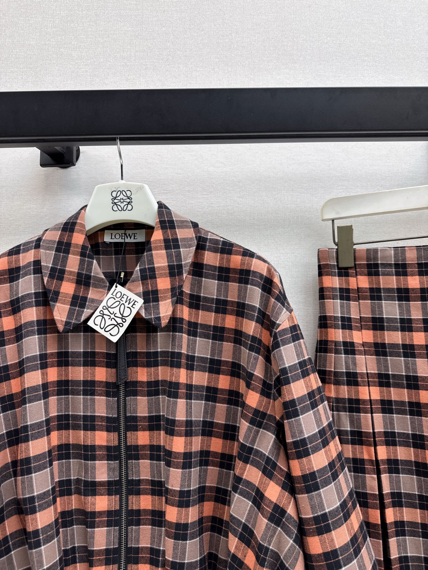 Loe 25fw plaid jacket