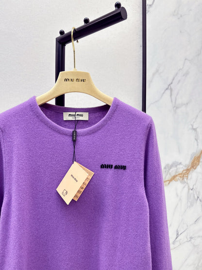 Miu 25fw cashmere sweater