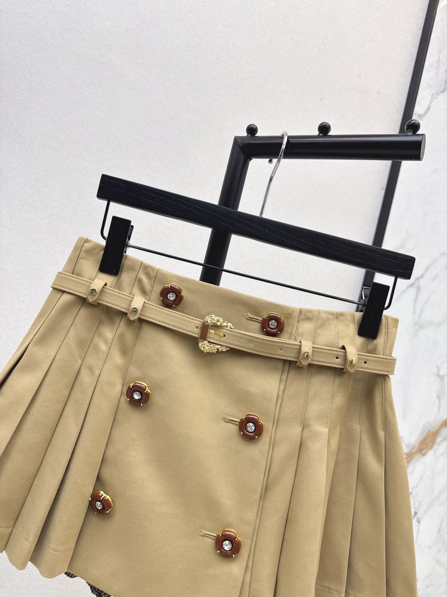 Valen 25fw skirt