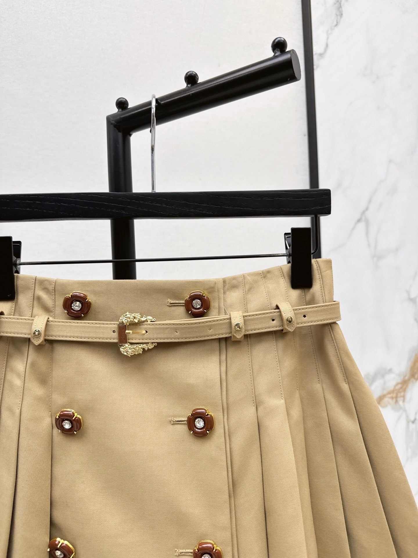 Valen 25fw skirt