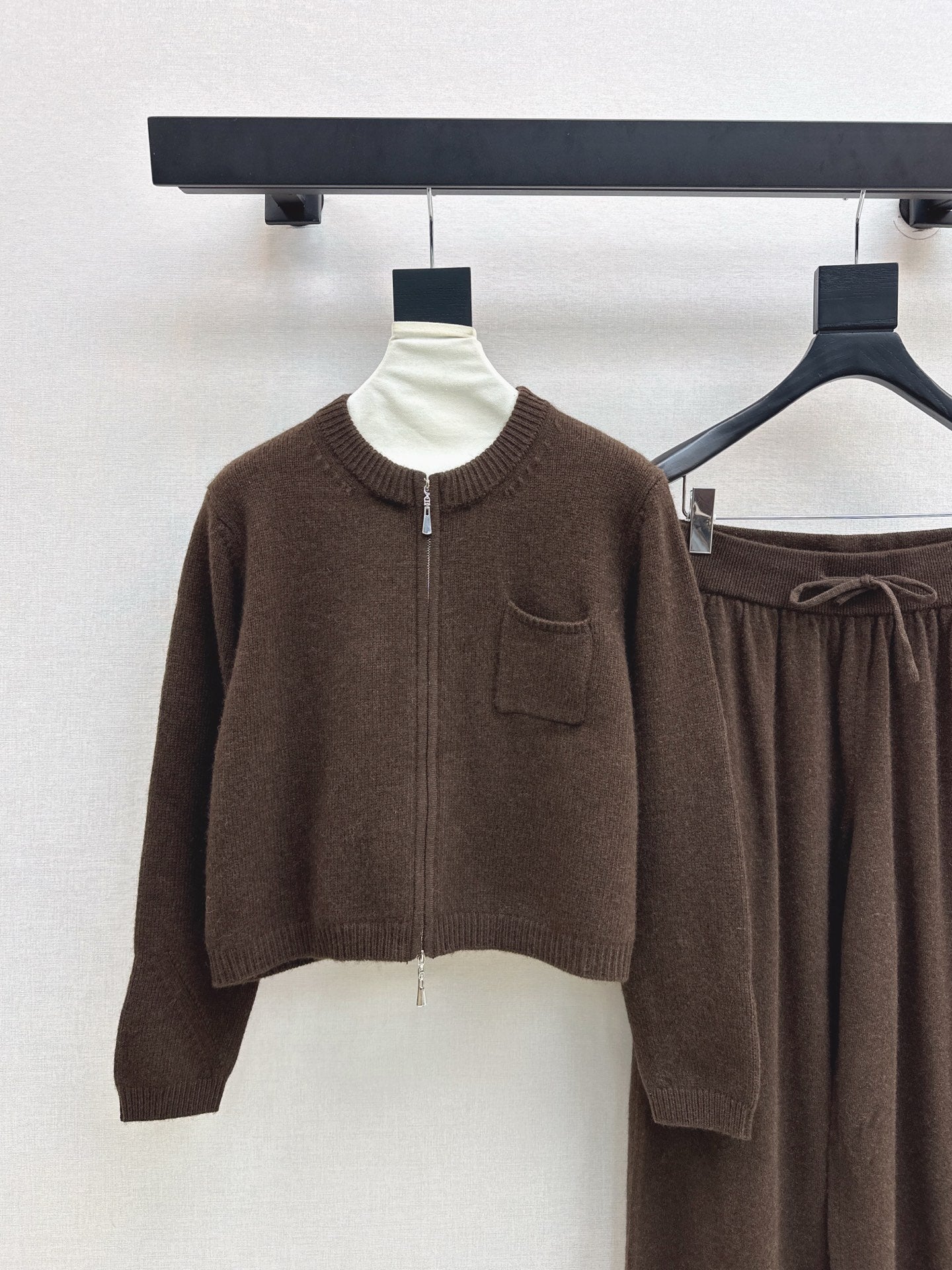 Loro 25fw knitted suit