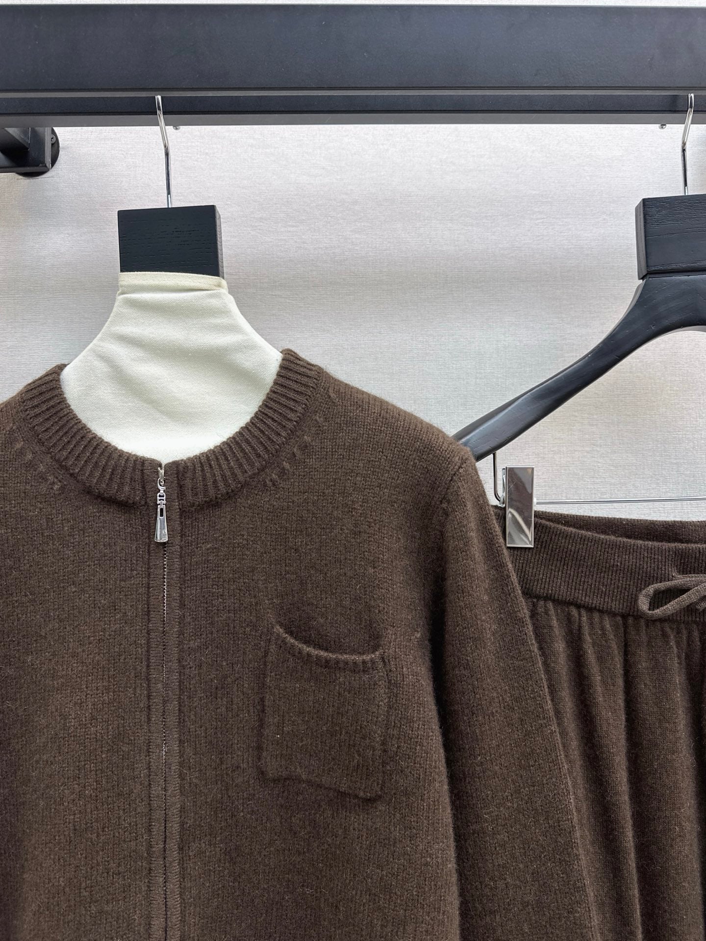 Loro 25fw knitted suit