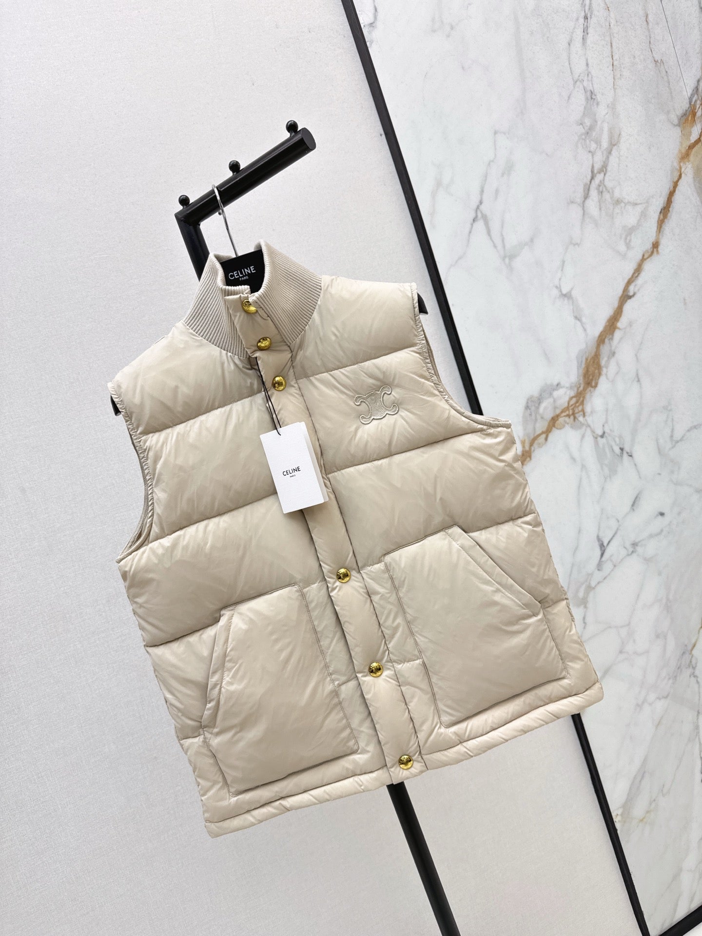 Celi 25fw down vest