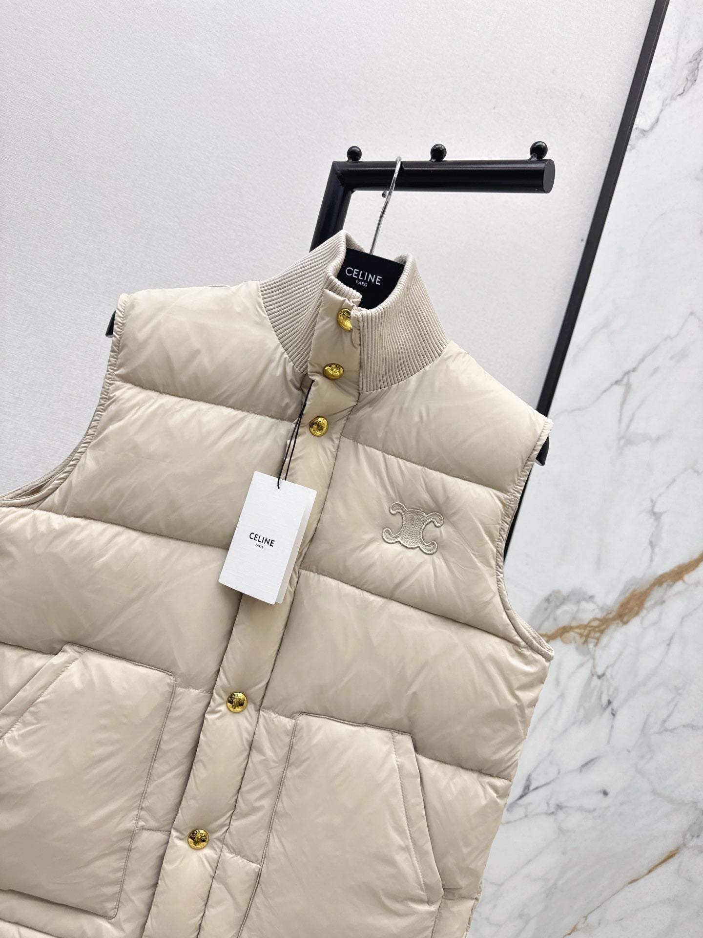 Celi 25fw down vest