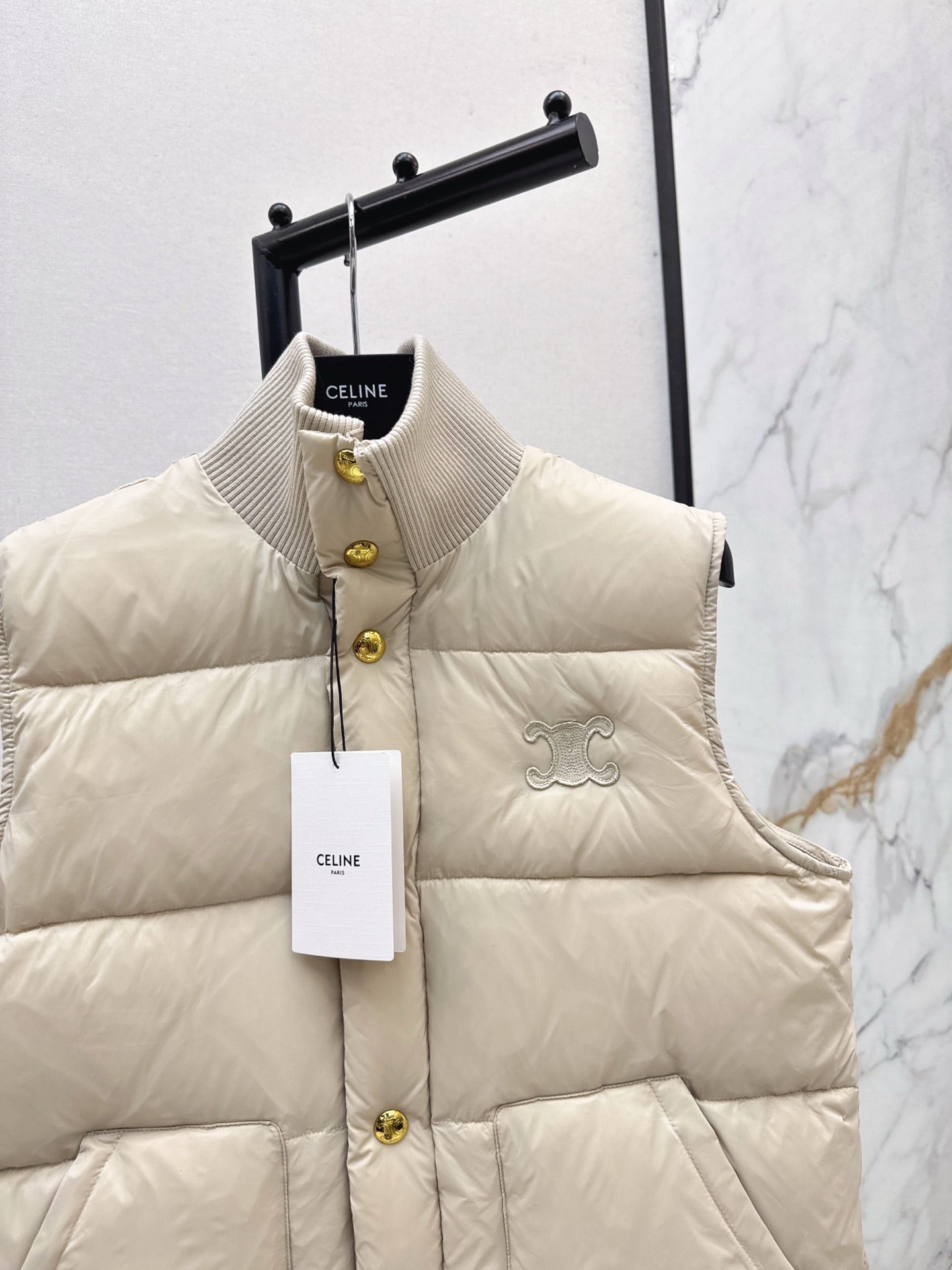 Celi 25fw down vest