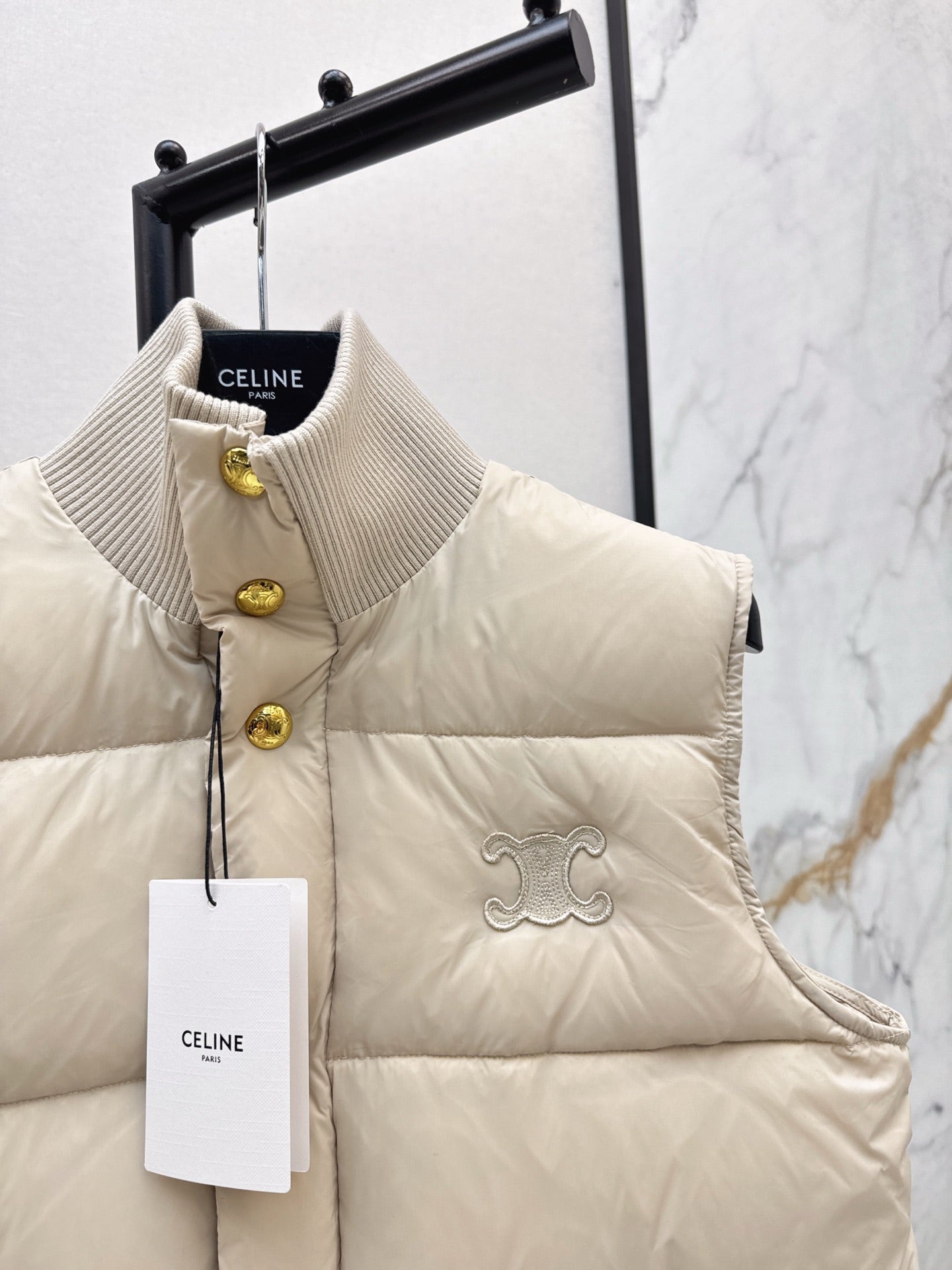 Celi 25fw down vest