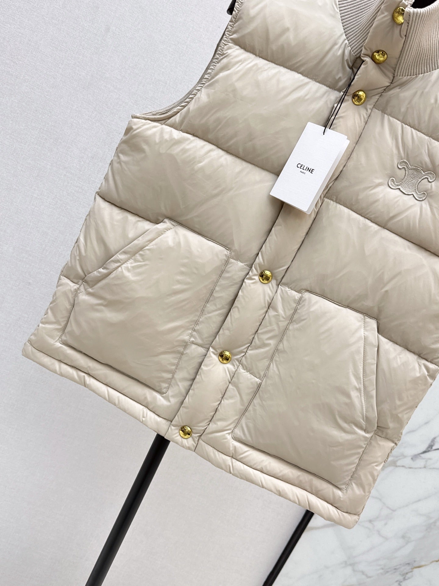 Celi 25fw down vest