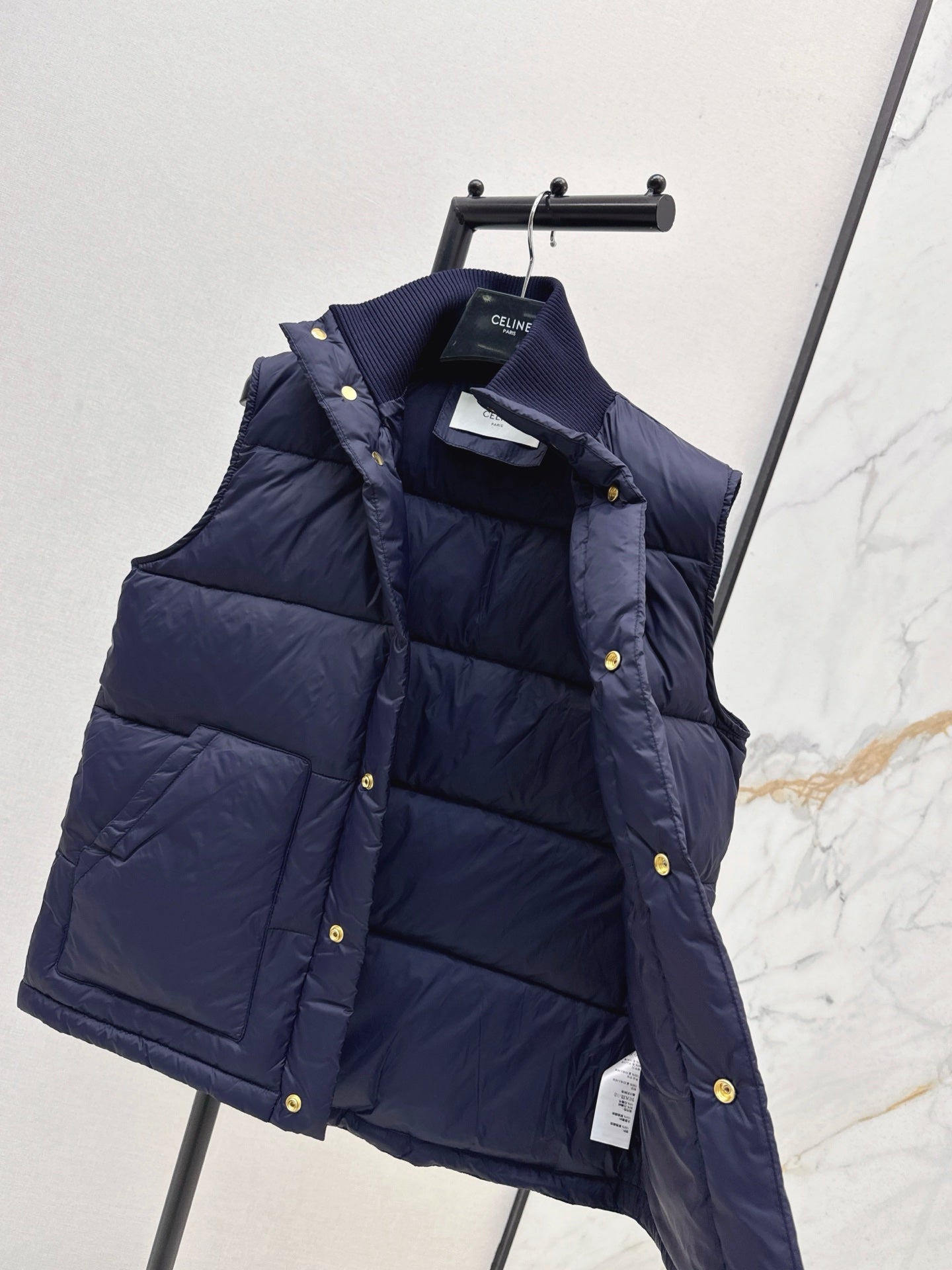 Celi 25fw down vest