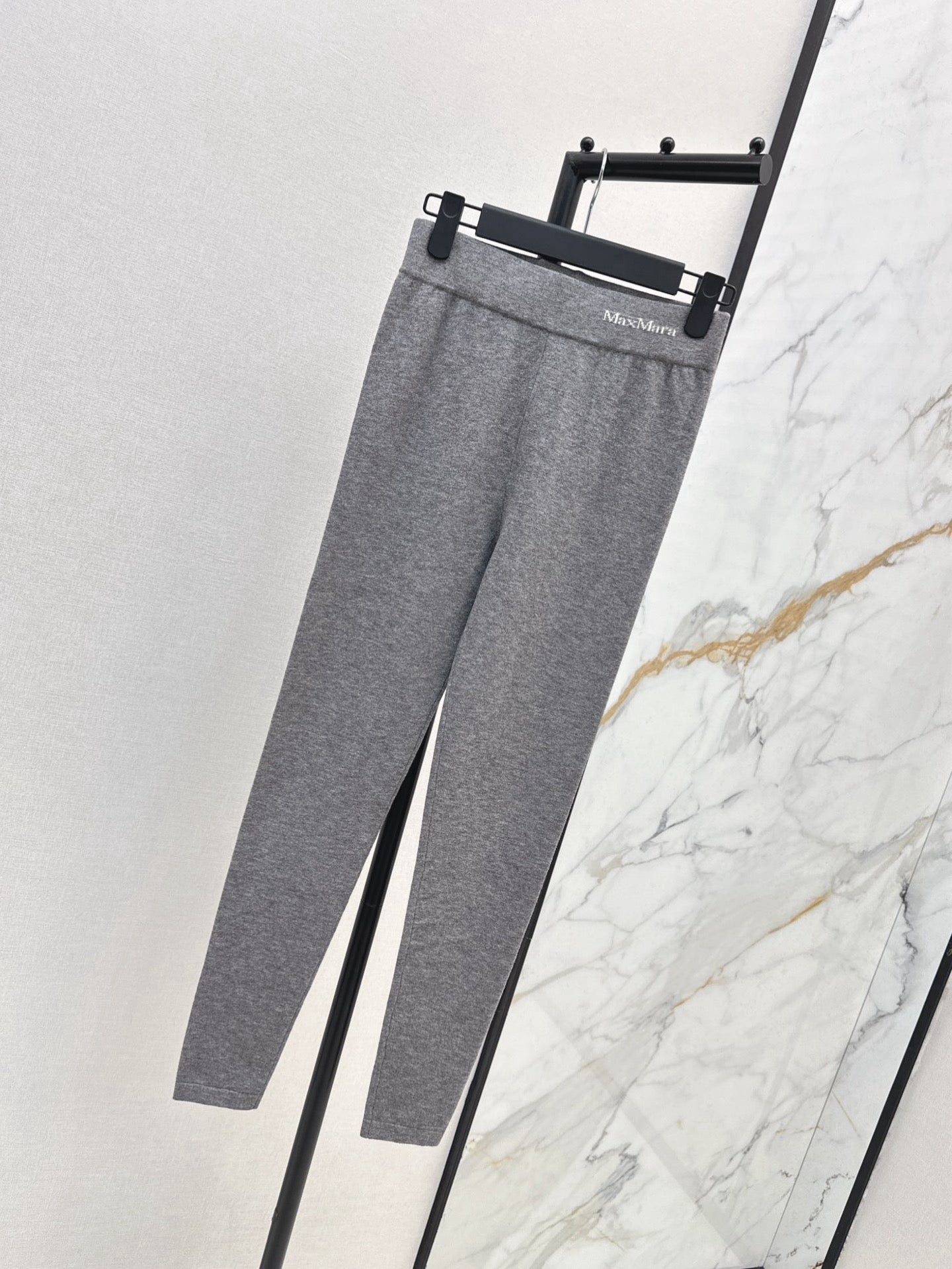 Max 25fw knitted pants