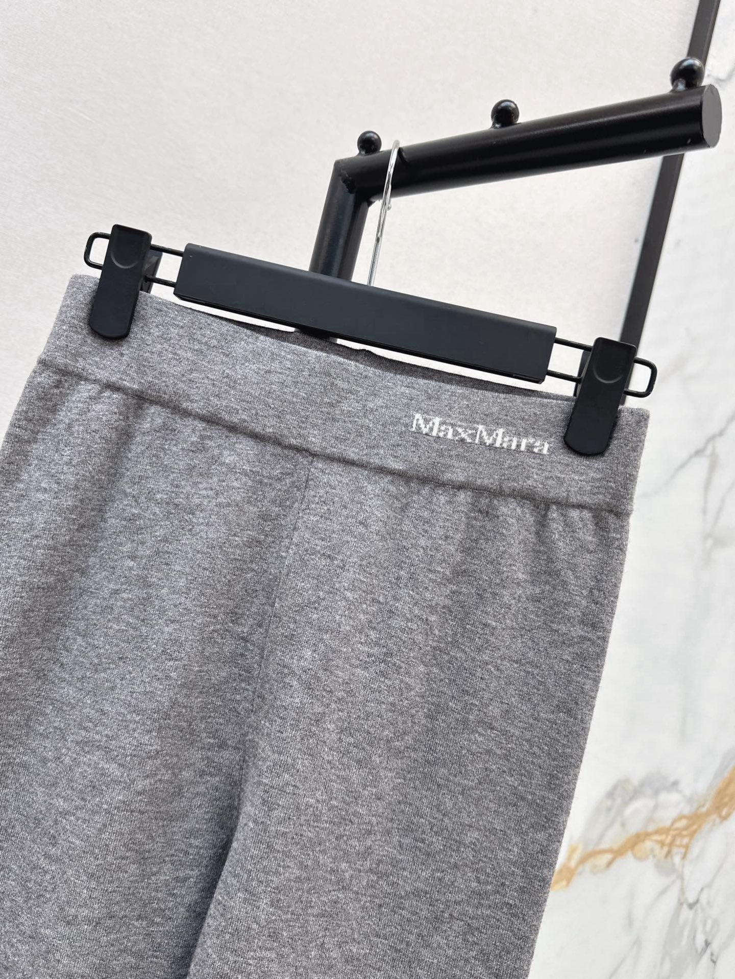 Max 25fw knitted pants