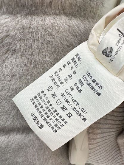 Loro 25fw down jacket