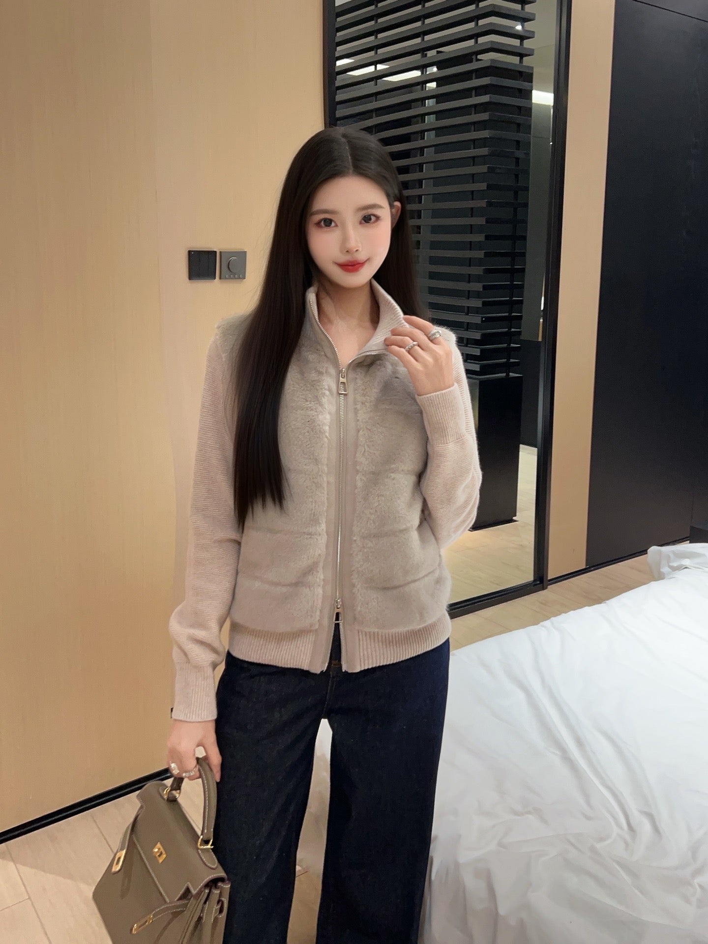 Loro 25fw down jacket