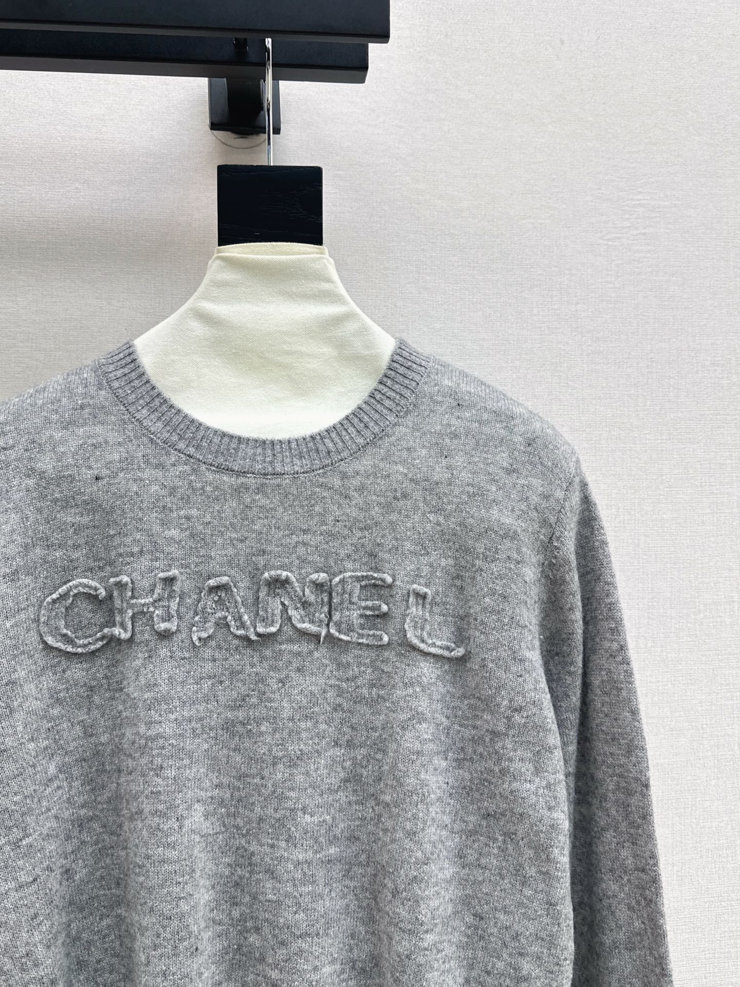 Chan 25fw knitted sweatshirt