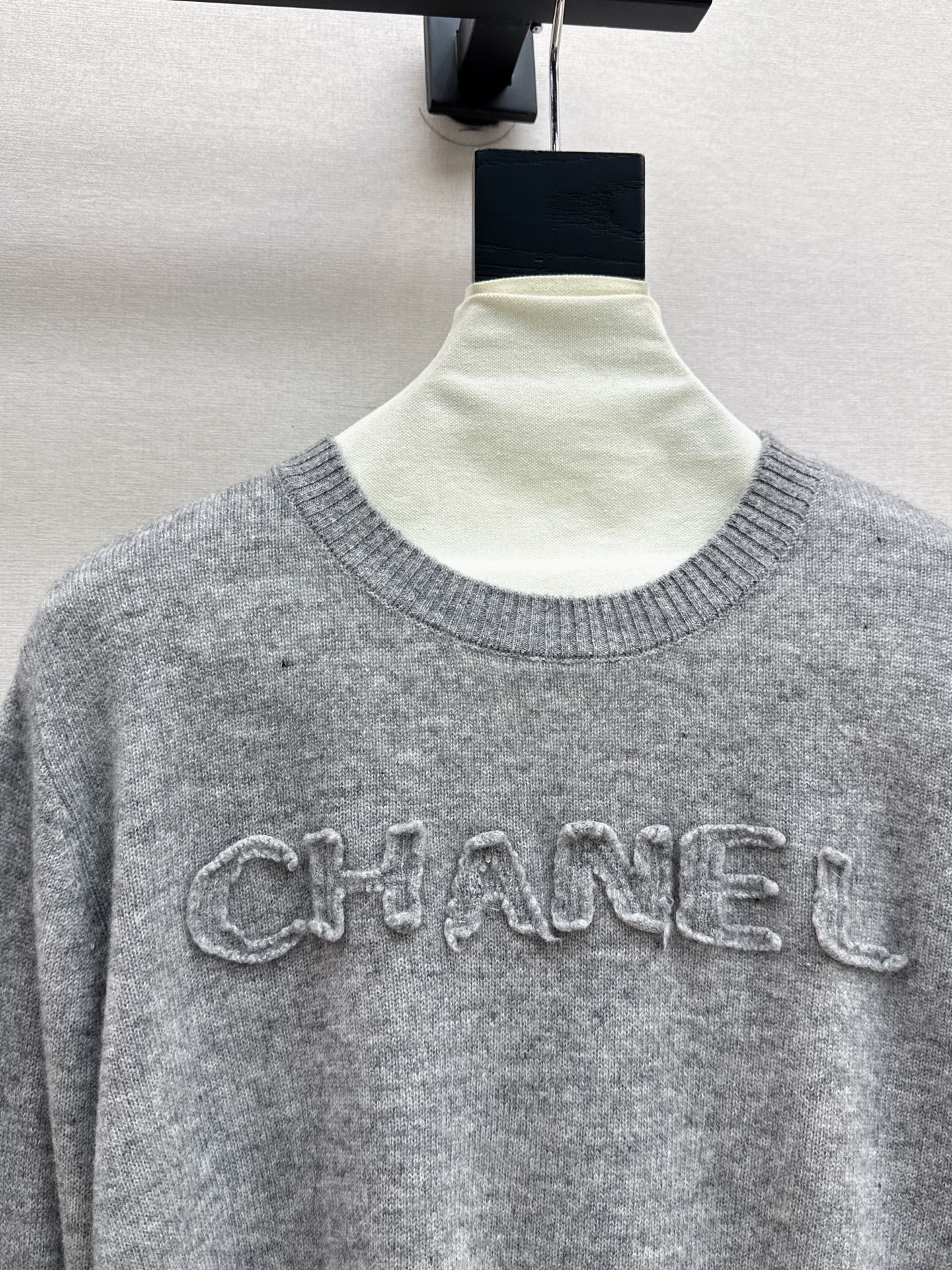 Chan 25fw knitted sweatshirt
