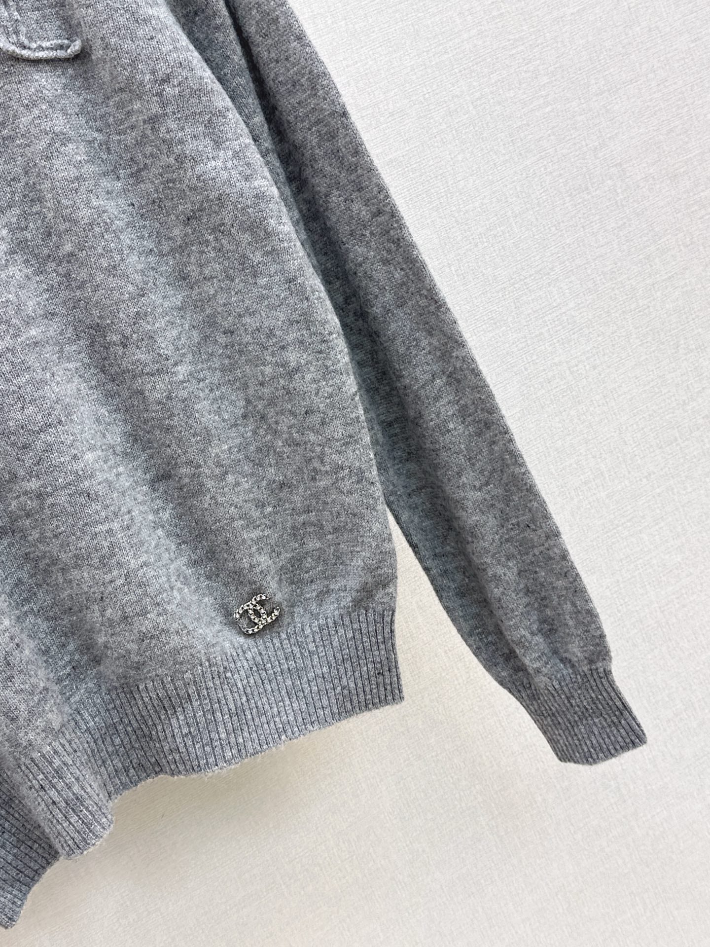 Chan 25fw knitted sweatshirt