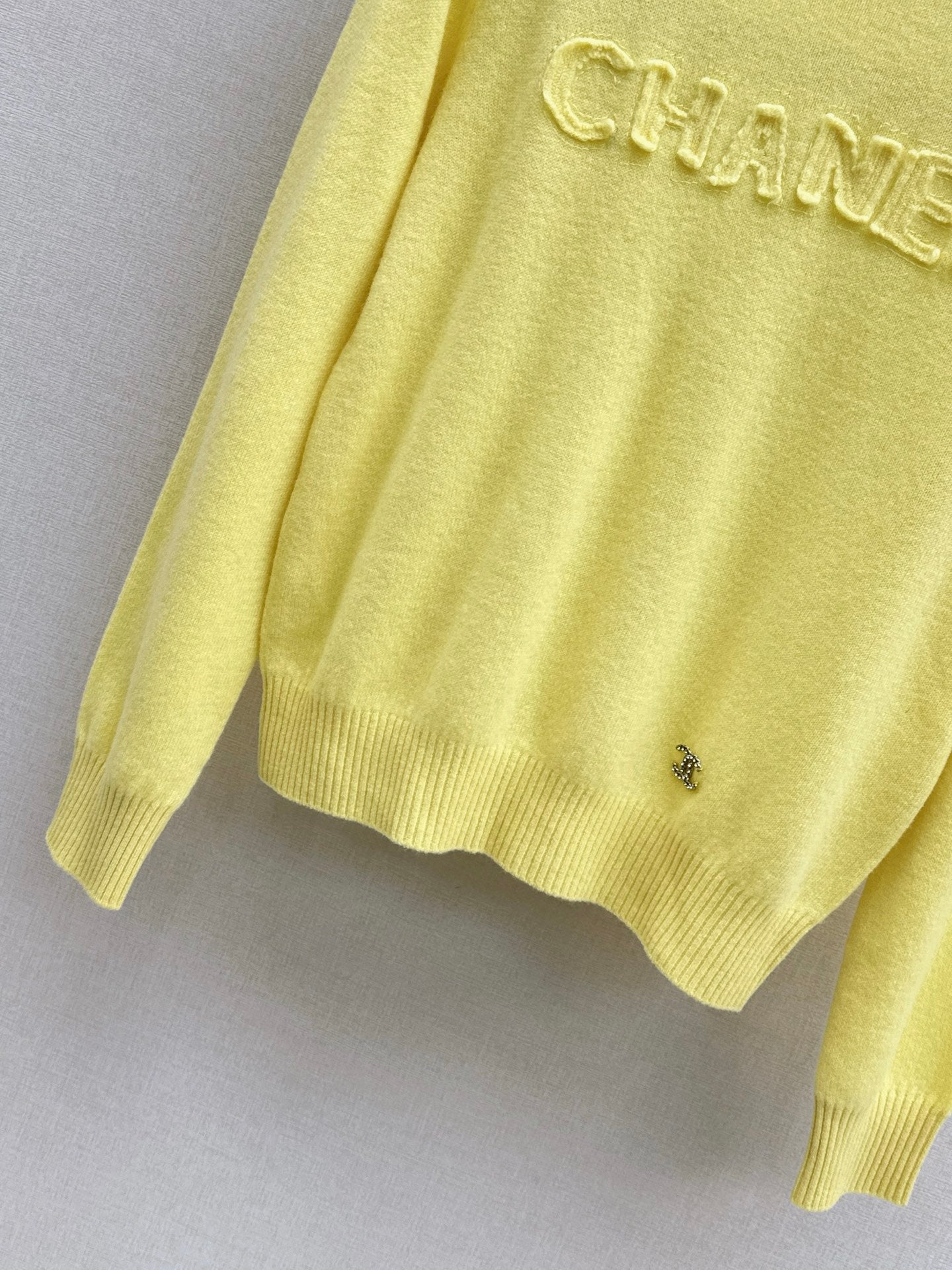Chan 25fw knitted sweatshirt