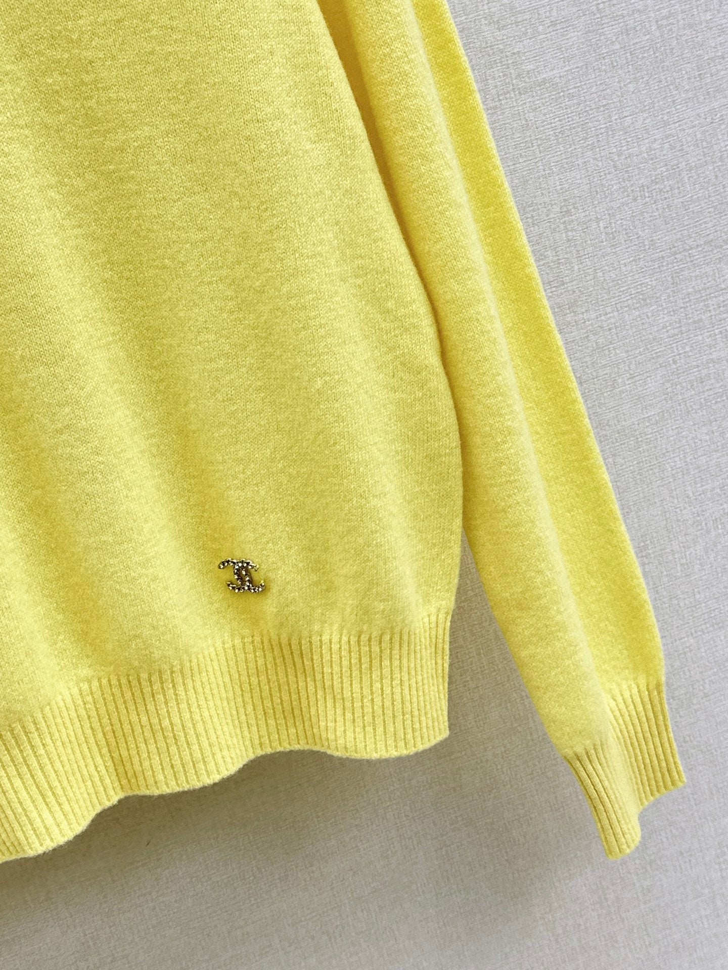 Chan 25fw knitted sweatshirt