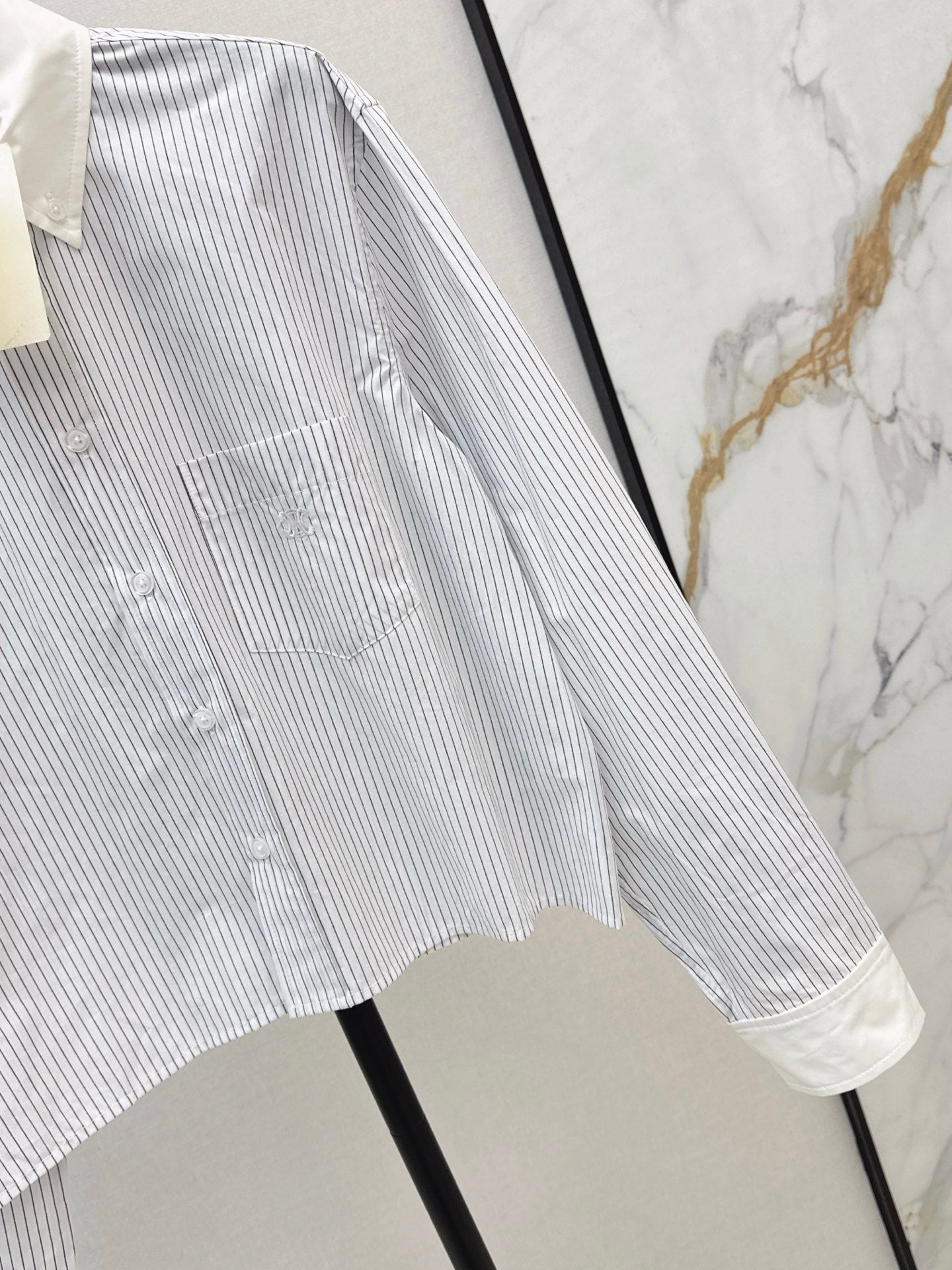 Celi 25fw stripe shirt